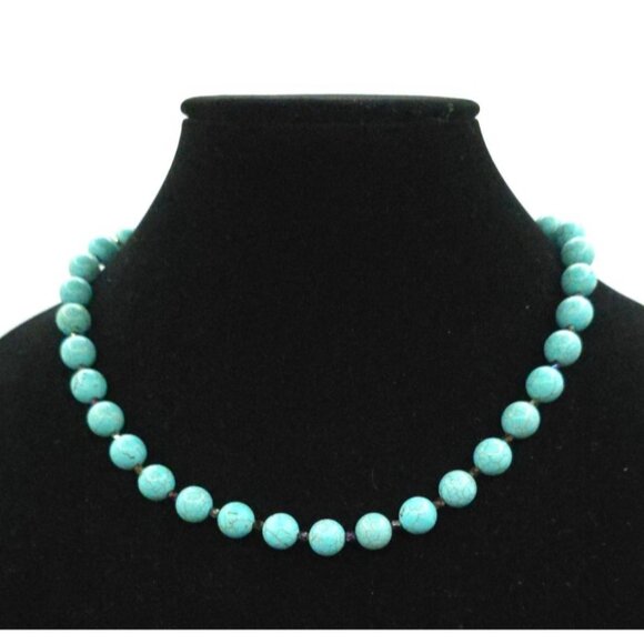 Unbranded Jewelry - Turquoise Howlite Beaded Necklace With Silver Toggle Clasp Designer Gemstone